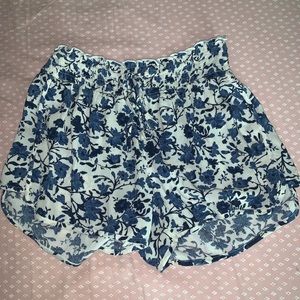 Patterned shorts